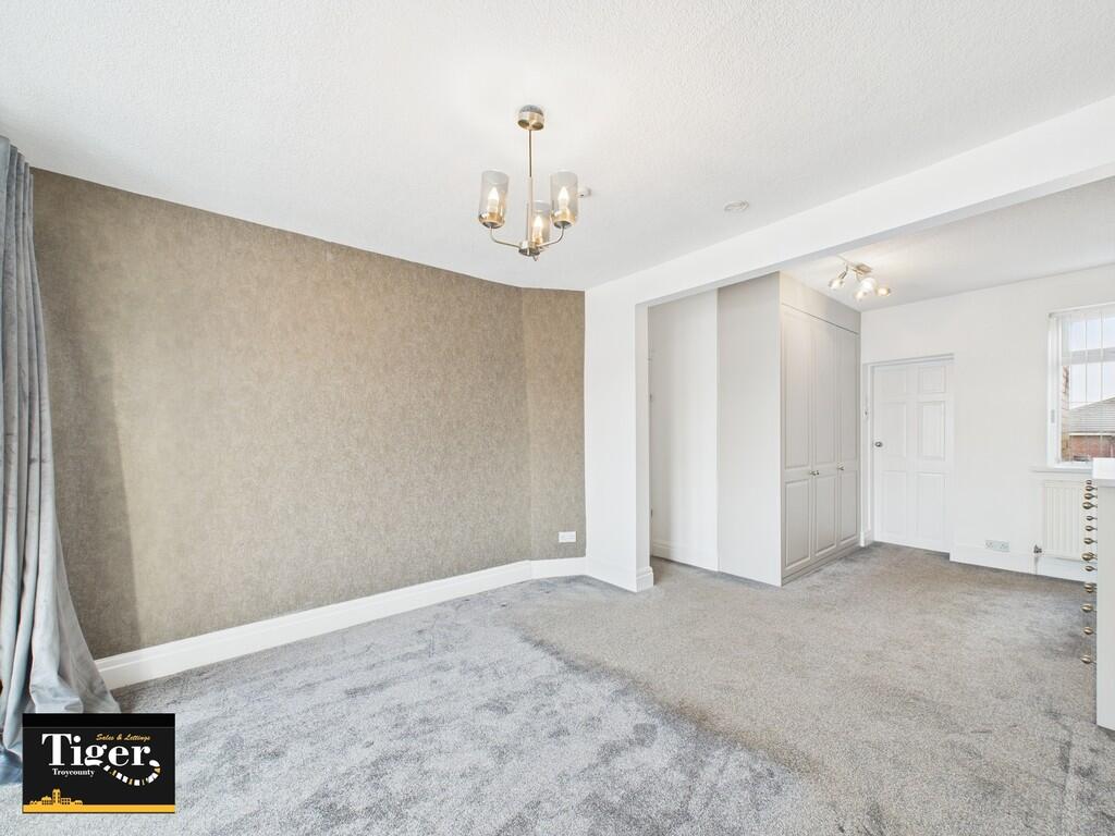 CAM02176G0-PR0509...