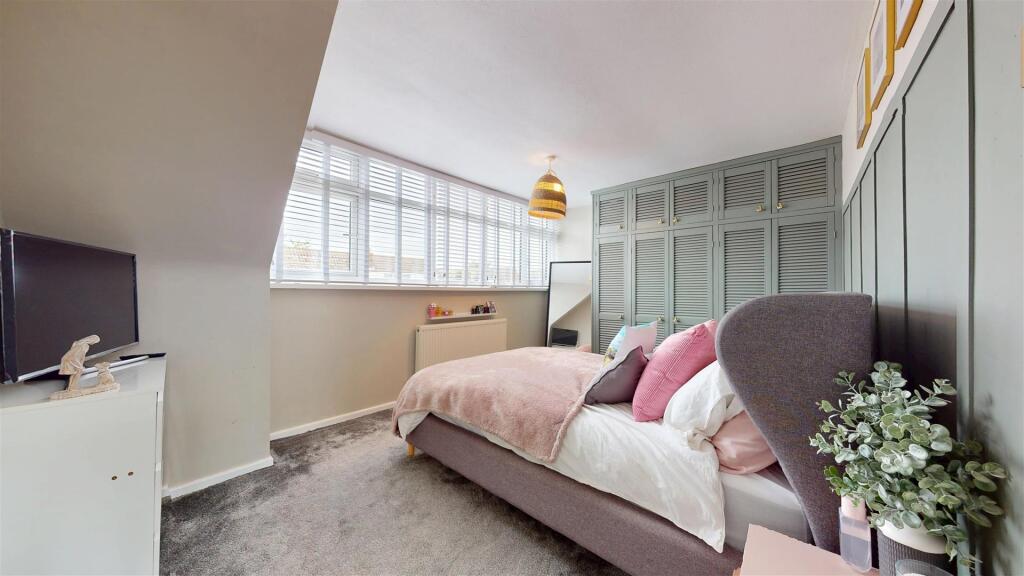 Kendal Drive Bedroom