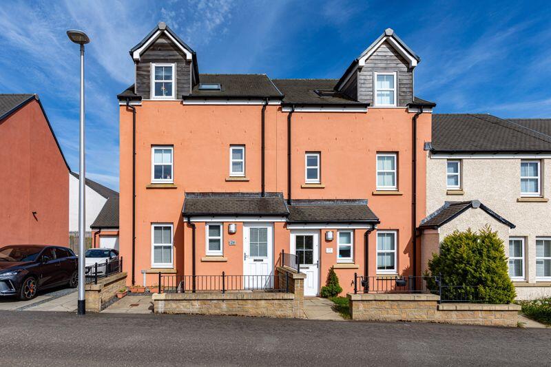 24 Knoll Park, Galashiels