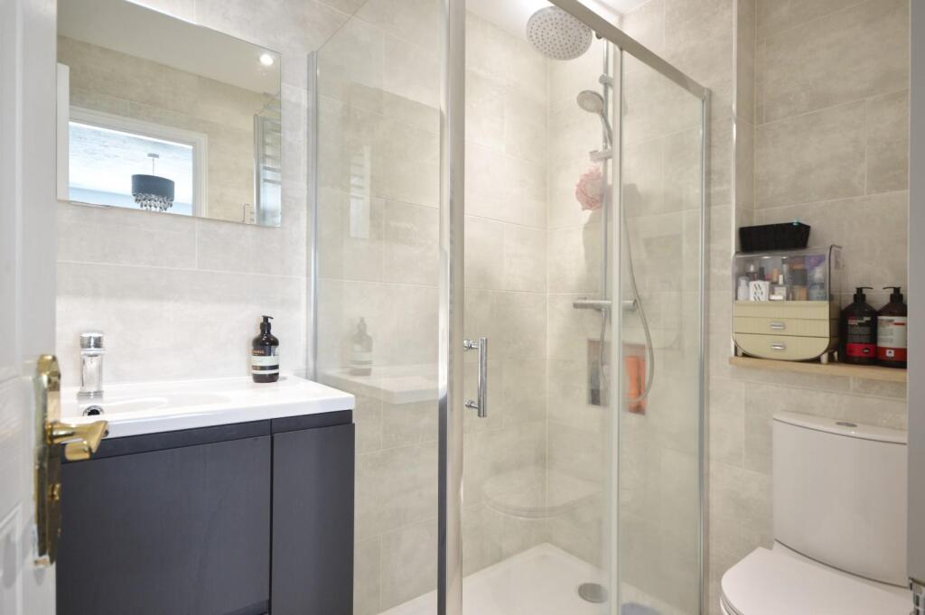 En Suite Shower Room