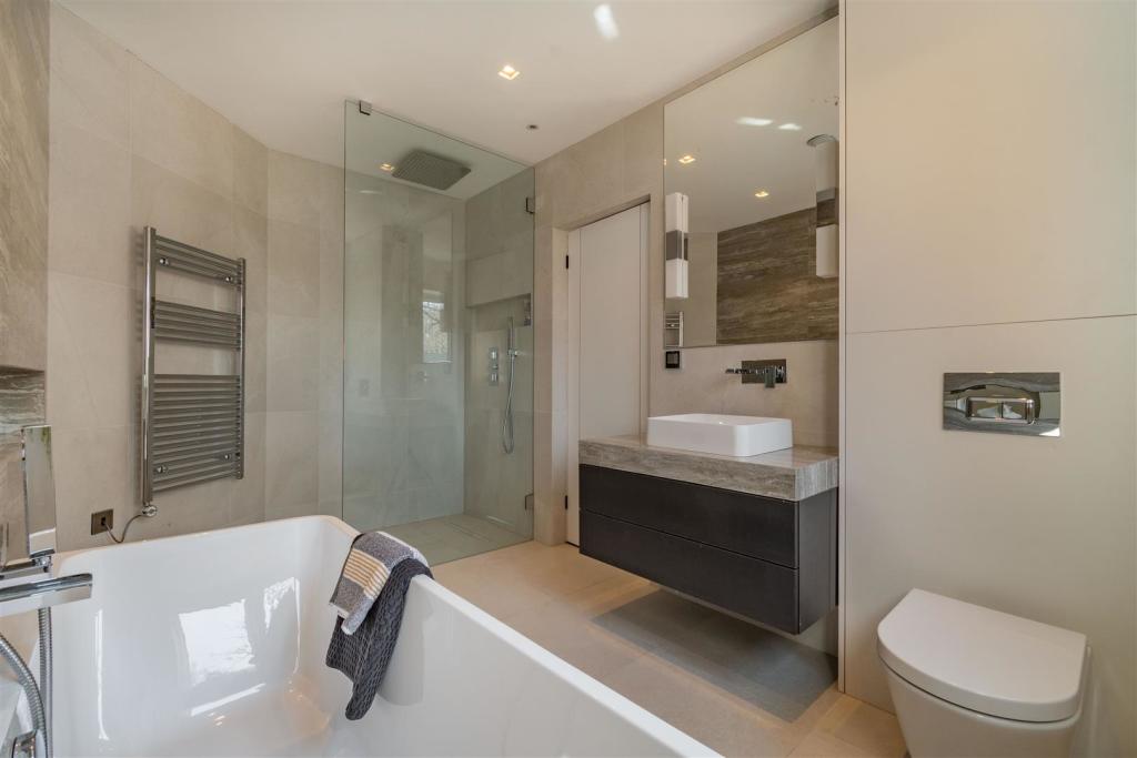 8496053-interior10.jpg