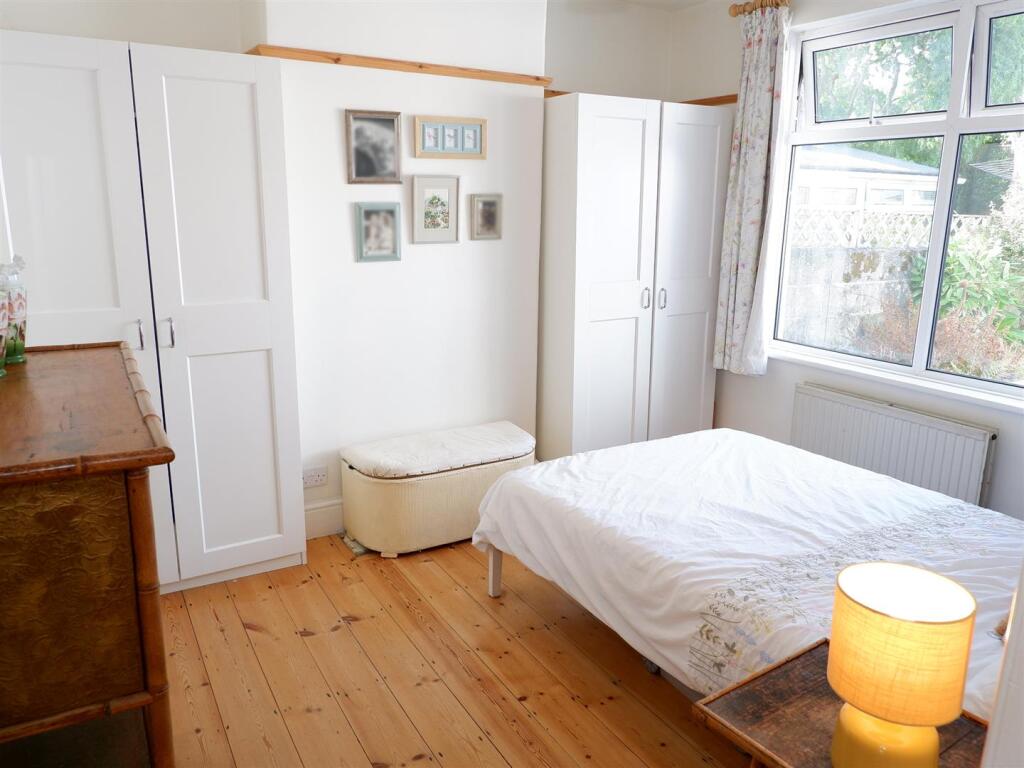 Bedroom 2.jpg