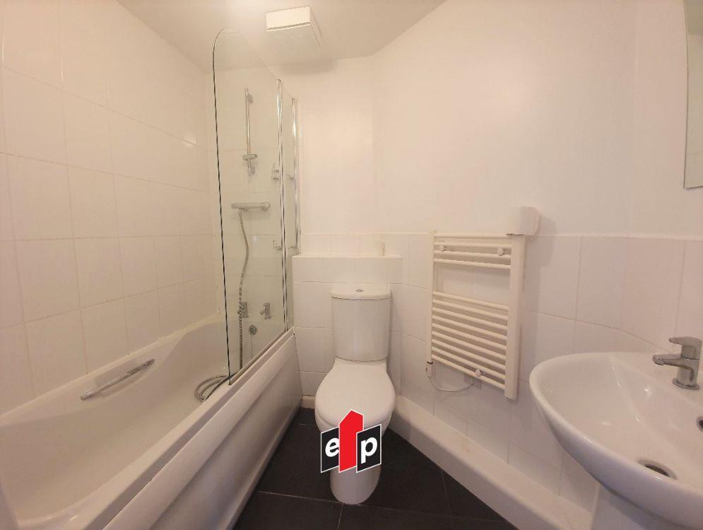 Poppleton Close, City Centre - Bathroom
