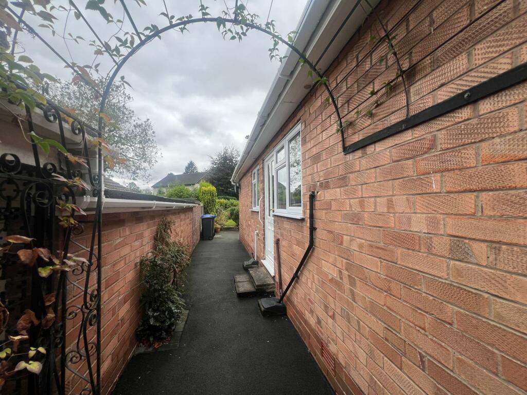 WhatsApp Image 2024-09-10 at 21.47.56 (1).jpeg