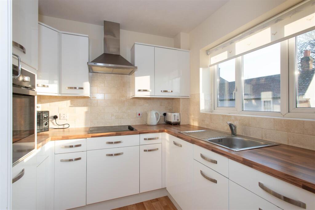 2025.01.11 - 14 Atkins Lodge, BR6 0JQ-9764.jpg