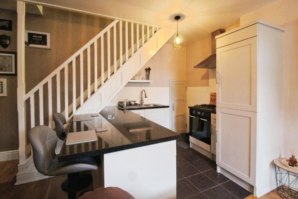 Lounge/Kitchen