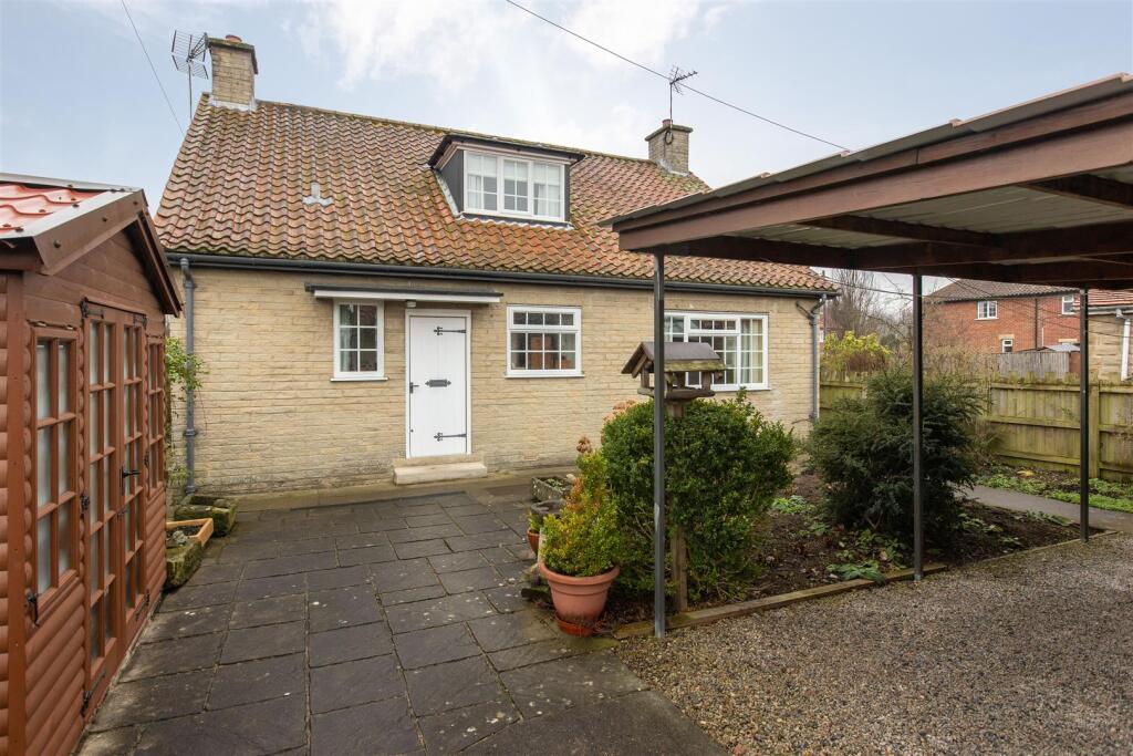 Station Road 9A External-6.jpg