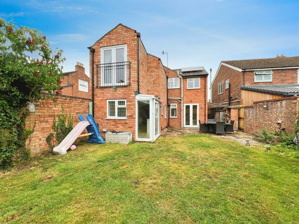 c62c795f-rear 20elevation.jpg