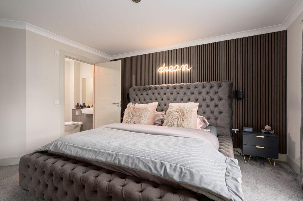 Bedroom One/ En Suite