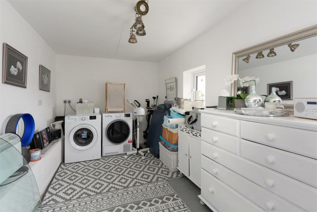 Hampton Pier Avenue, Hampton, Herne Bay