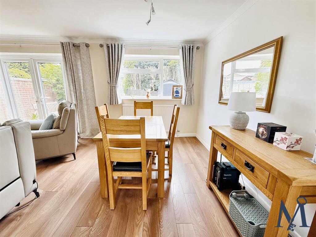 Living Room / Dining Area