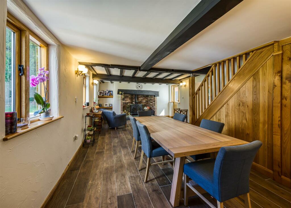 Hem Mill-dining4.jpg