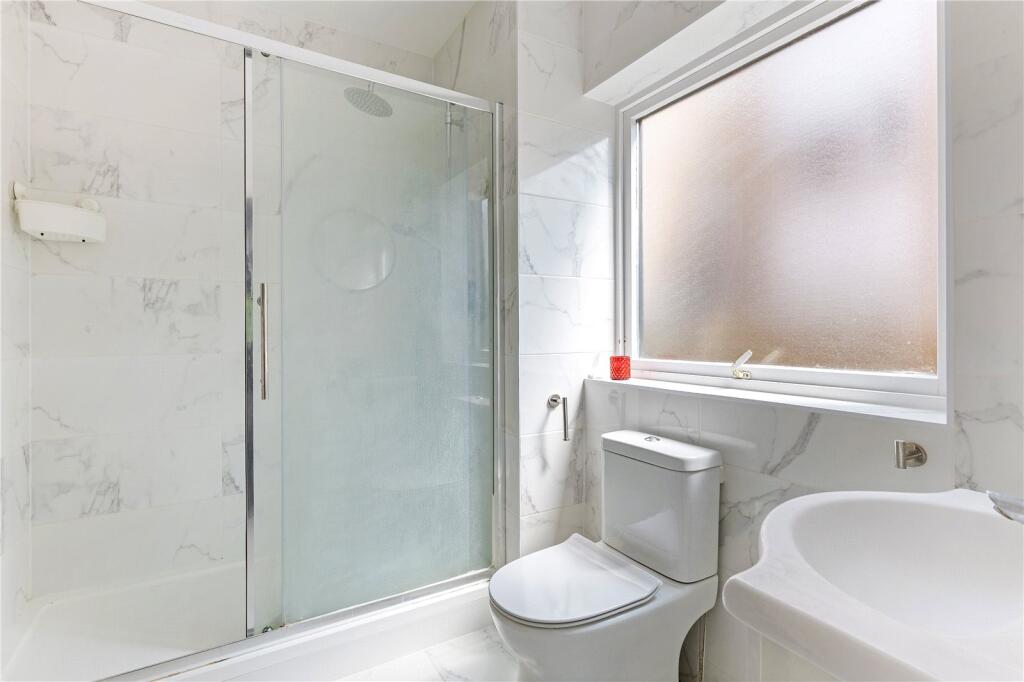 En Suite Shower Room
