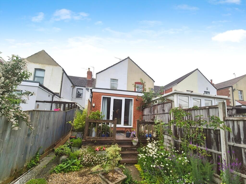 d8c9c383-10000303...