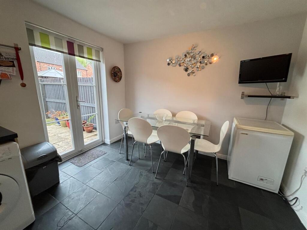 Fitted Dining Kitchen: