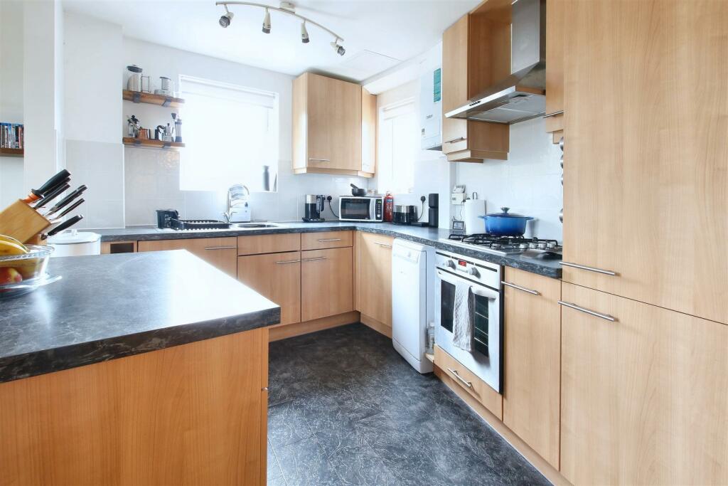 Kitchen.JPG