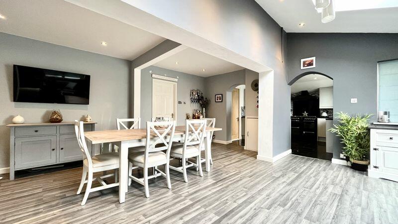 Dining/Family Room