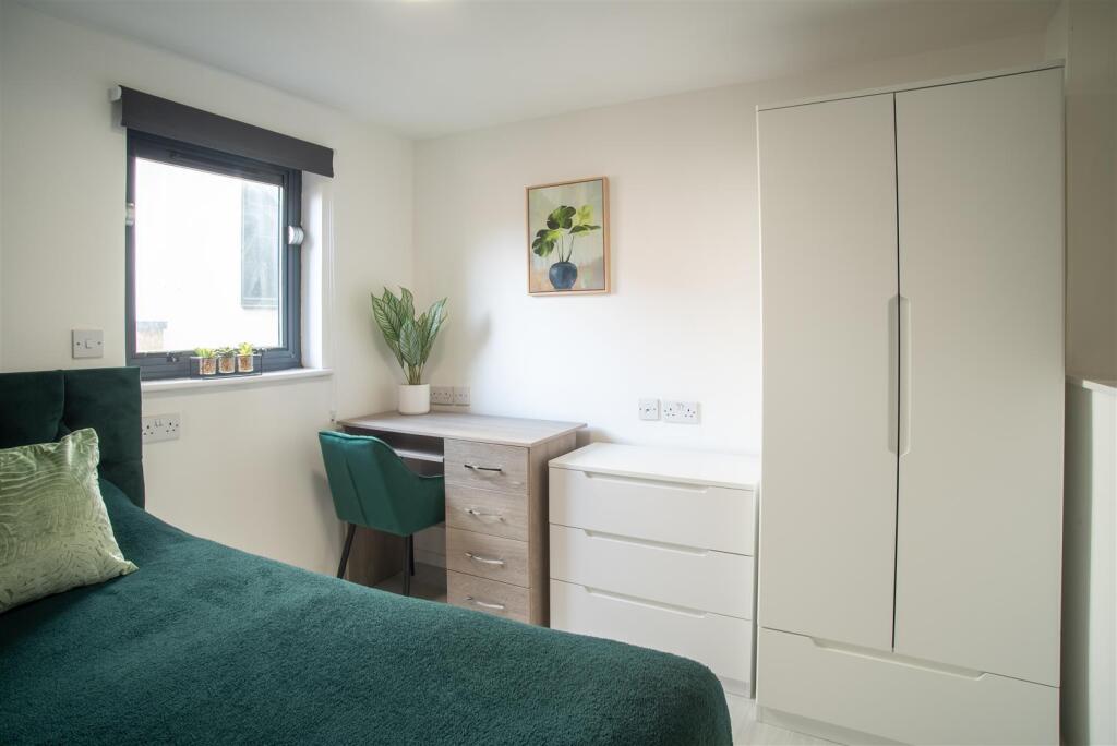 164B Bedroom