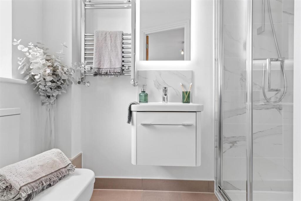 Master Ensuite