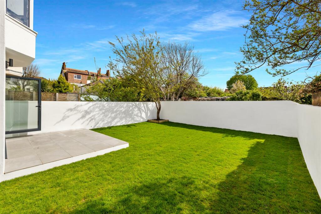 10 Pembroke Crescent Renovation Full Res-49.jpg
