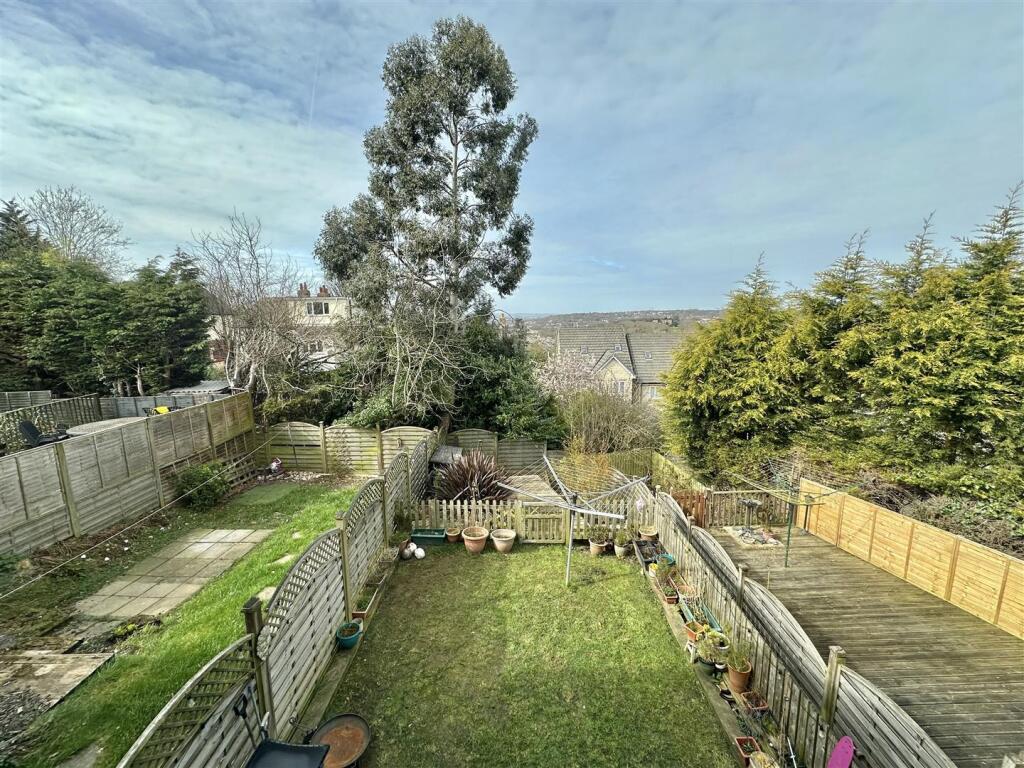 Bramleys Estate Agents - Sandiway Bank - Dewsbury 