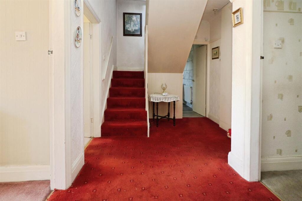 SIDE RECEPTION HALL