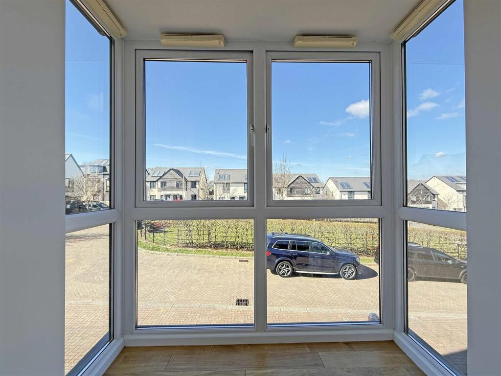 Cobham Close 14 - View.jpg