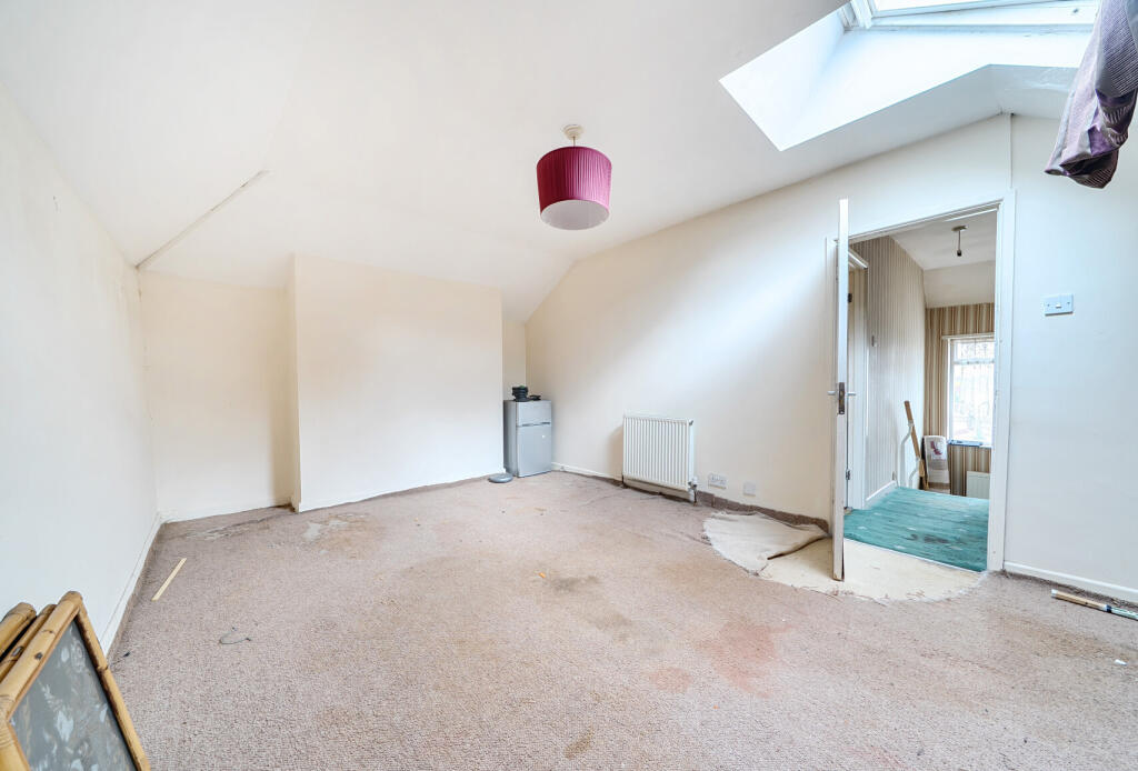 1343372-18-68a732...