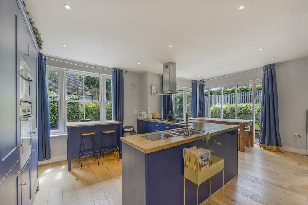 Kitchen/Breakfast Room