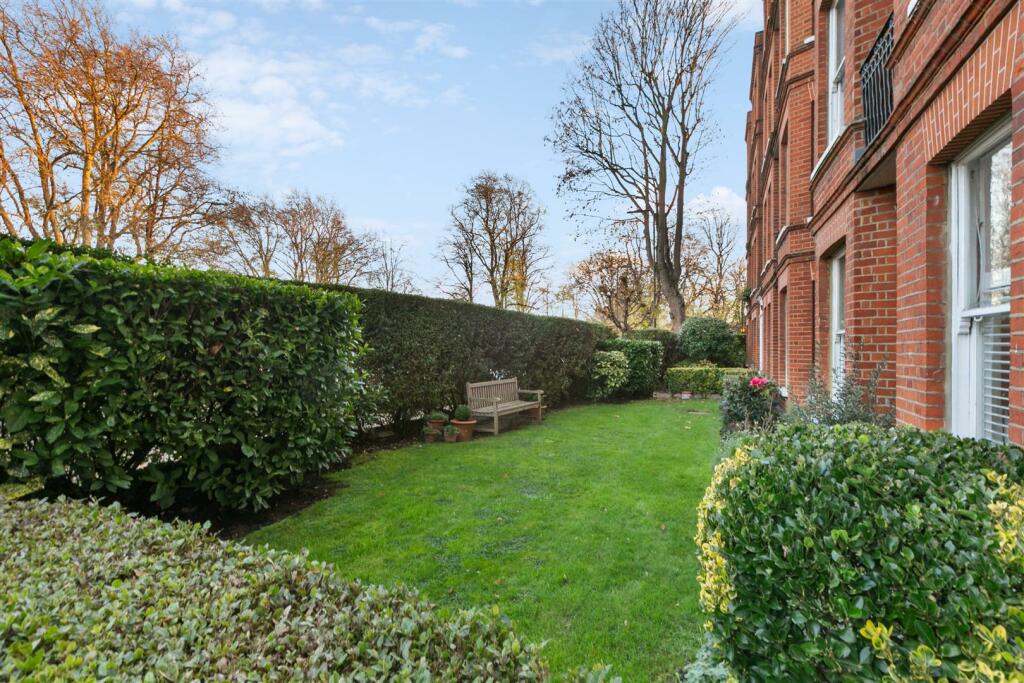 Fairlawn Court, W4 - FOR SALE