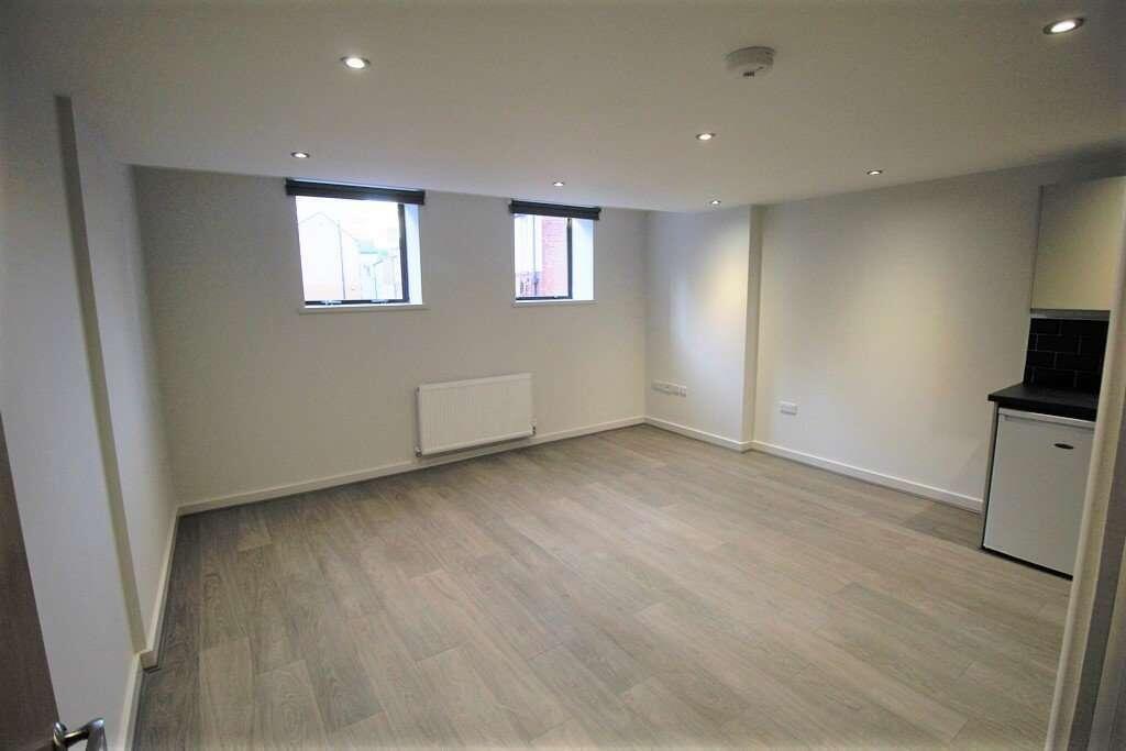 Flat_2_7_St_Peters_Close