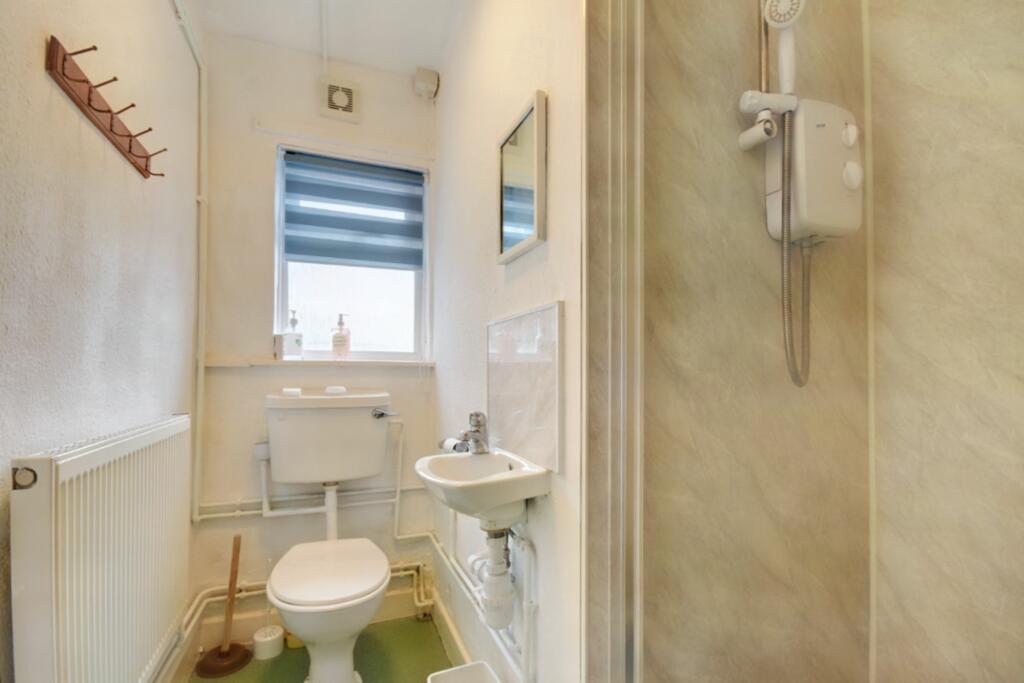 Shower Room 1