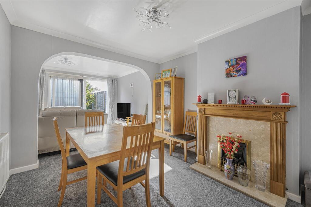 Lounge Dining Room