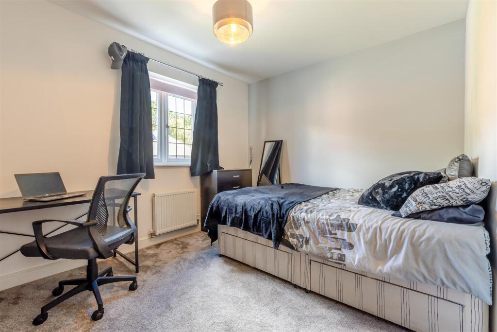 8662819-interior40.jpg