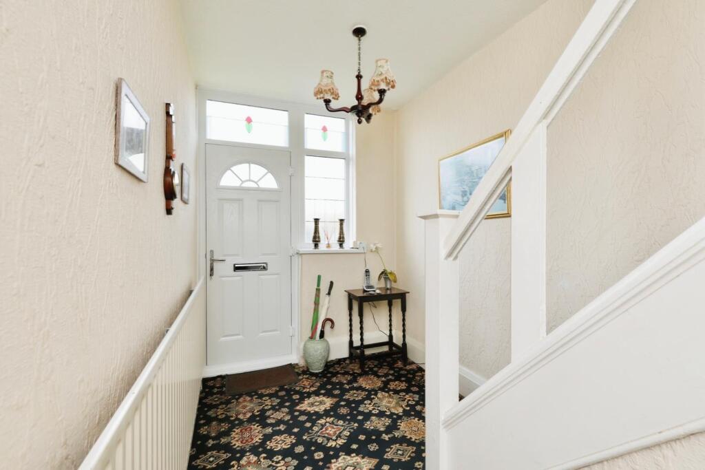 ENTRANCE HALL