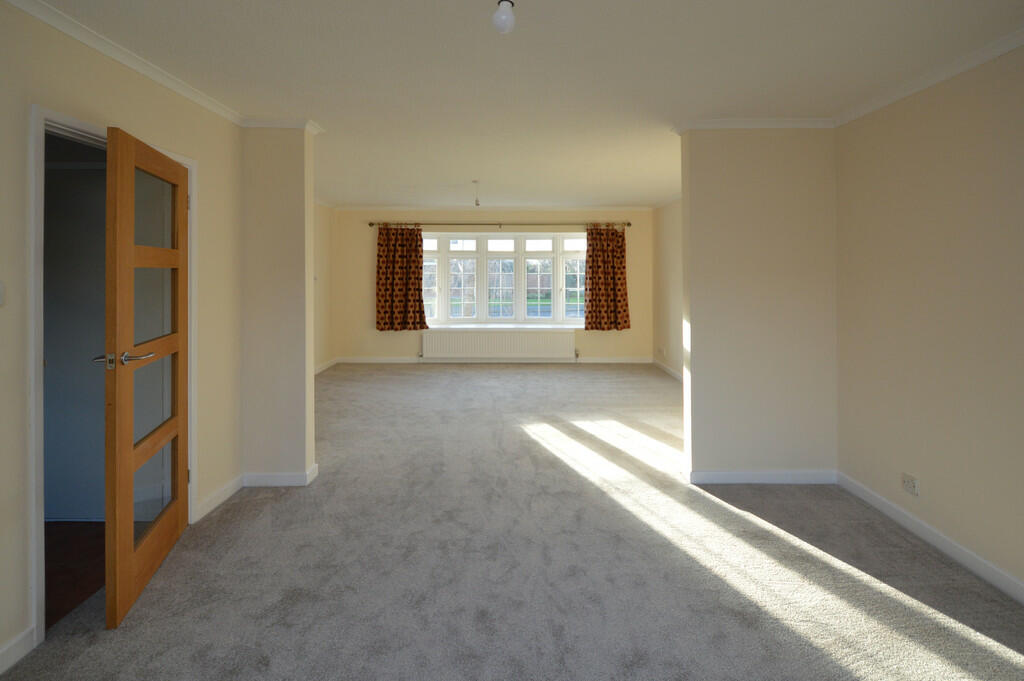 Dining Room to Si...