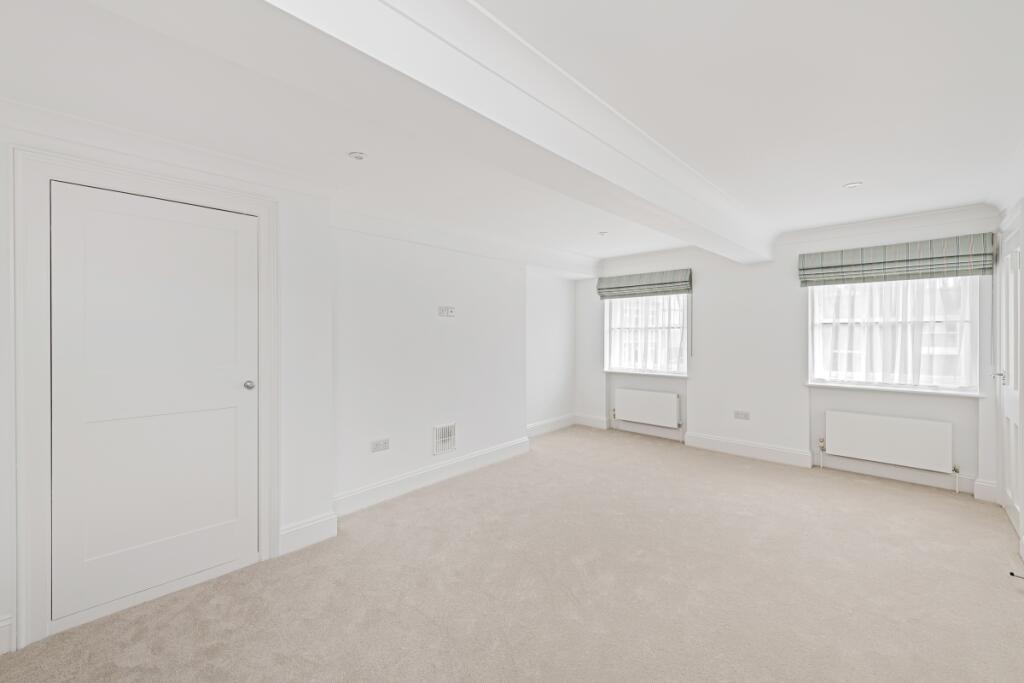 33 Conway Street ...