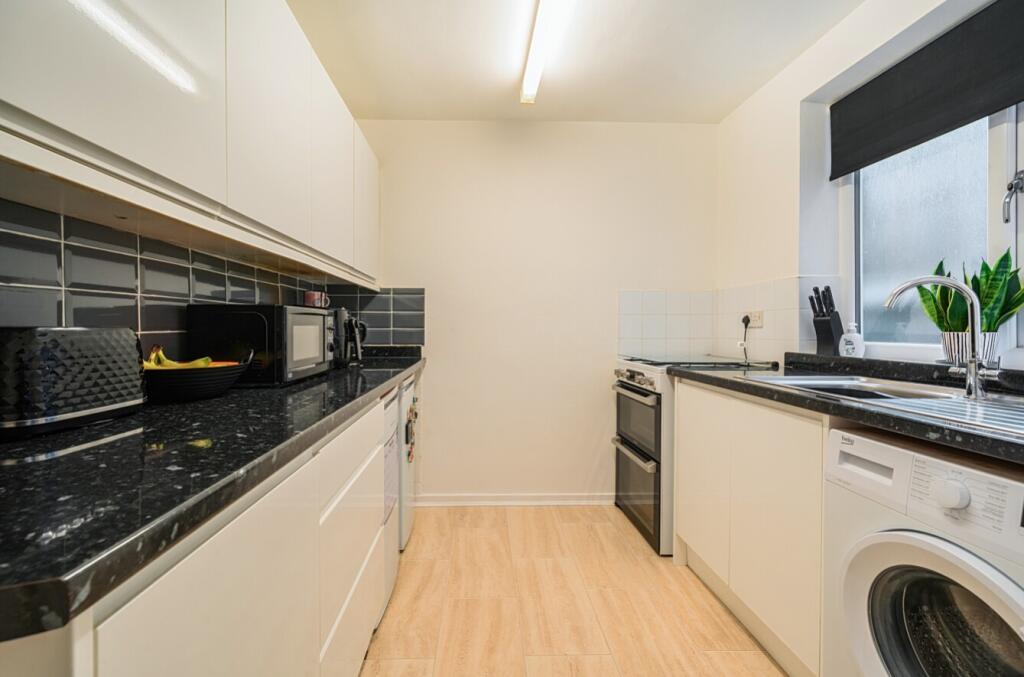 1373575-6-68ffbe8912a7f