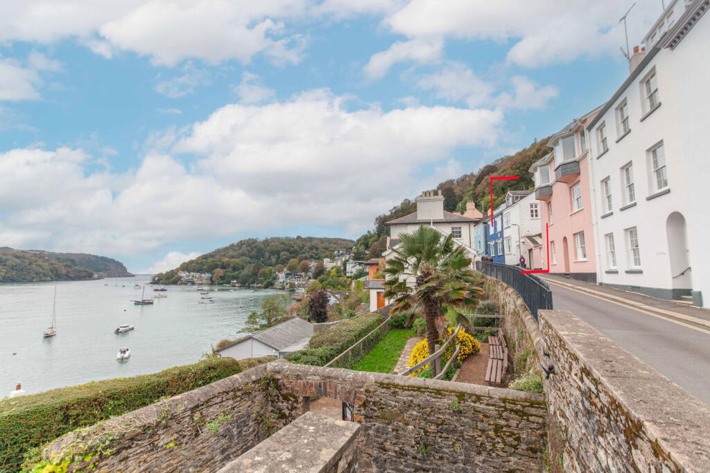 South Town, Dartmouth