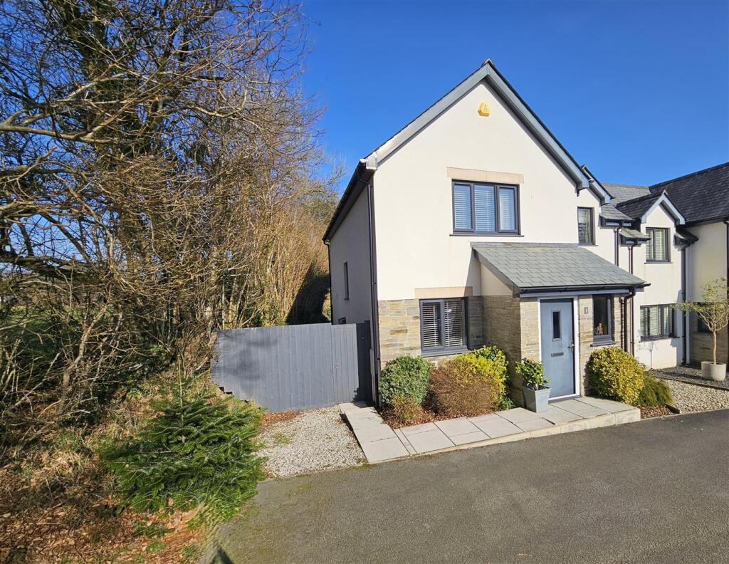 Front Elevation (2).jpg