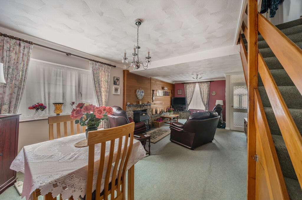 15-6822135142e19-...