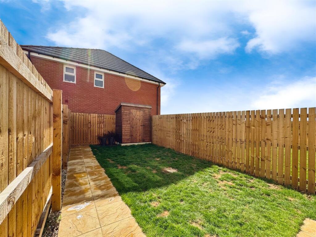 9ad04bc9--4645-873E-4BF99F768B1E-10852-000007A2425