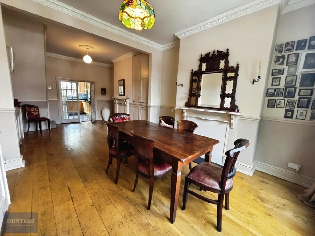 Lounge Dining Room 2