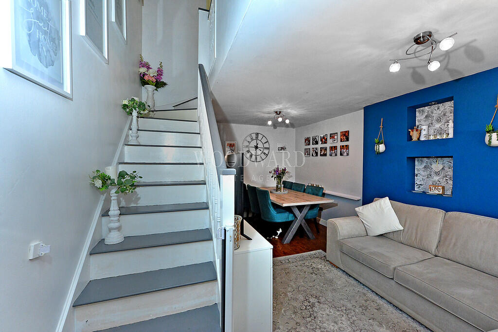 Living/Dining Roo...