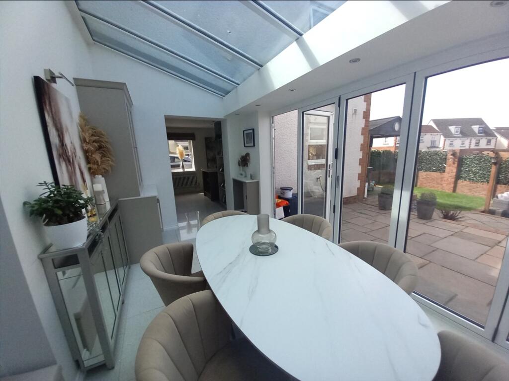 SUN ROOM