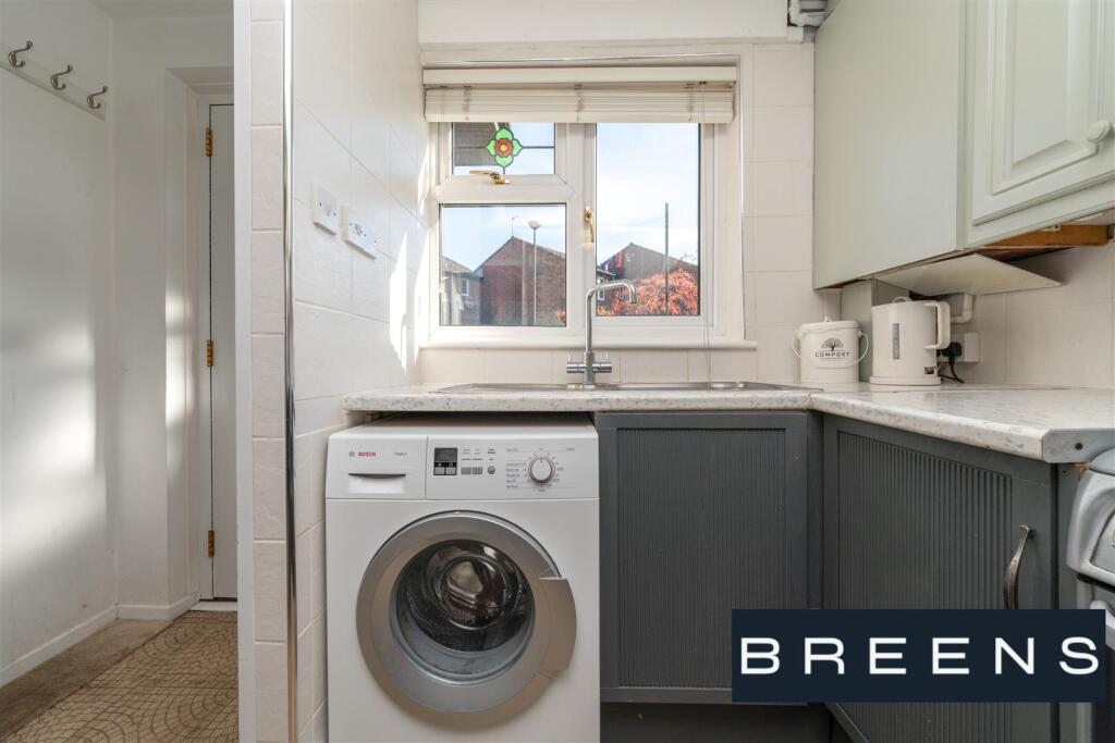 21 Mapleton Road_0011.jpg