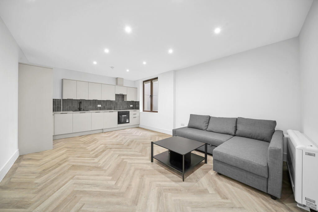Two Bedroom Brand New Flat To Rent