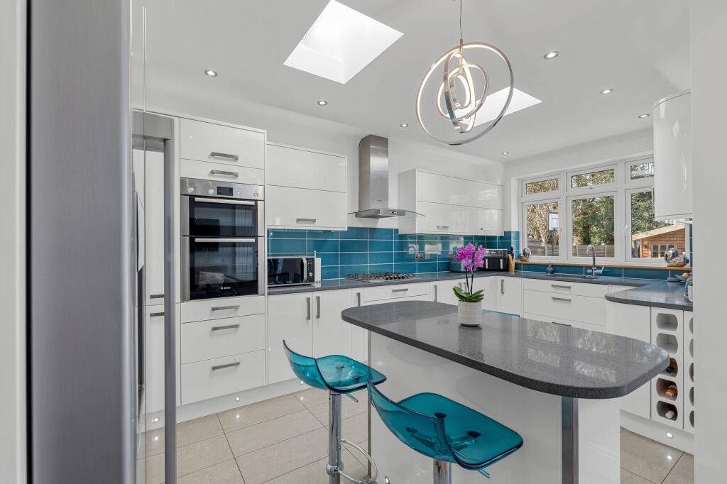 Kitchen- Breakfast Area