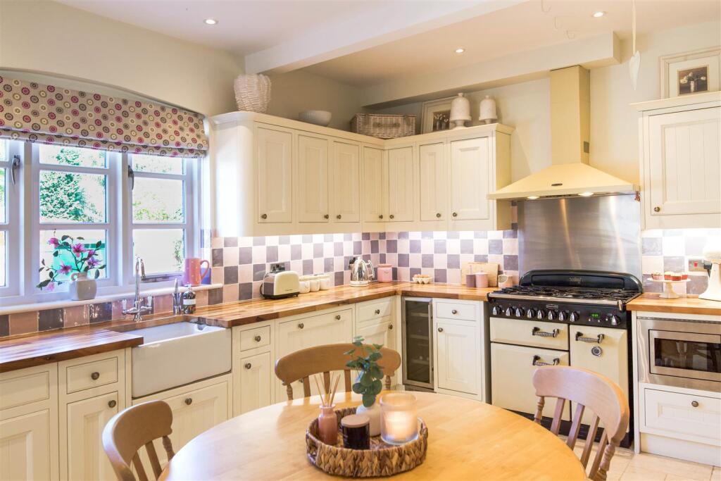 Hammerwhich Place Farm-27.jpg