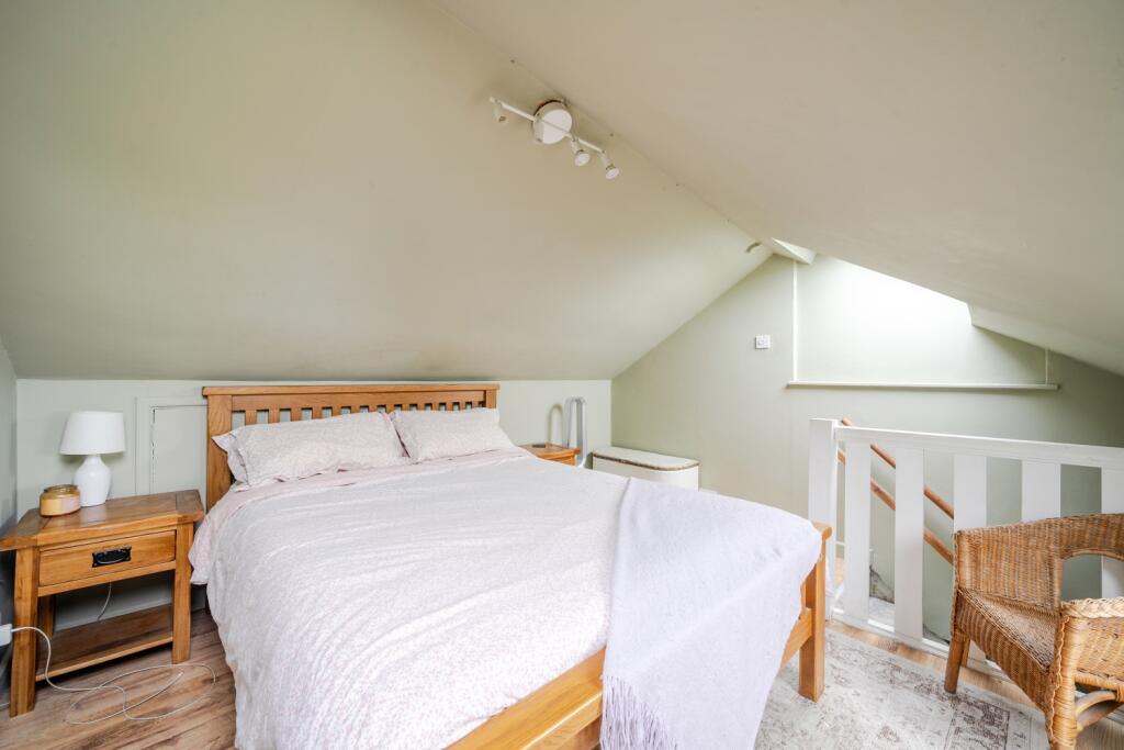 1326814-21-687619445c8d6